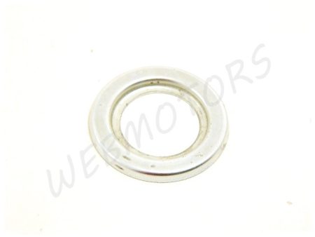 FELT WASHER HOUSE TO COVER THE WHEEL BEARING