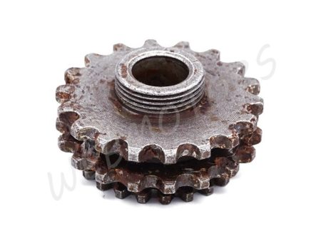 SPROCKET AT CRANKSAFT SMALL 3 ROWS/REV.COU