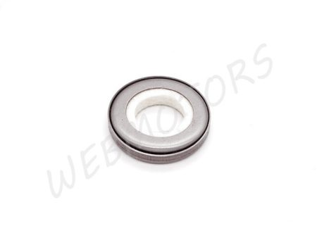 FELT WASHER HOUSE TO COVER THE WHEEL BEARING